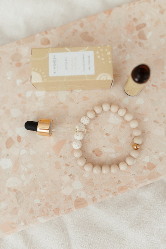 Aromatherapie &quot;to go&quot; Set (Fragrance Bracelet Mathilde + Ölmisching Ikigai)